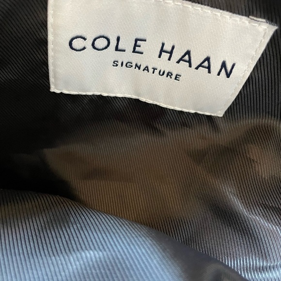 Cole Haan Signature Black Packable Rain Jacket with Hood and Pouch - Picture 13 of 14